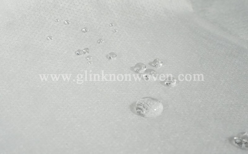 Leak guard SSMMS nonwoven fabric