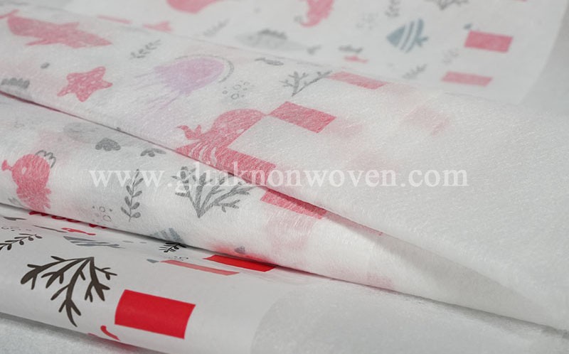 Lámina posterior laminada utilizada en pañales para bebés en Perú